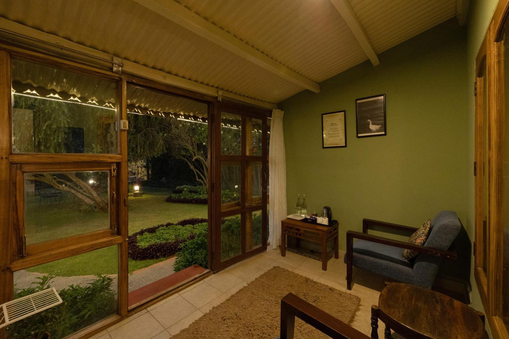 Sherlock Ooty Extérieur photo